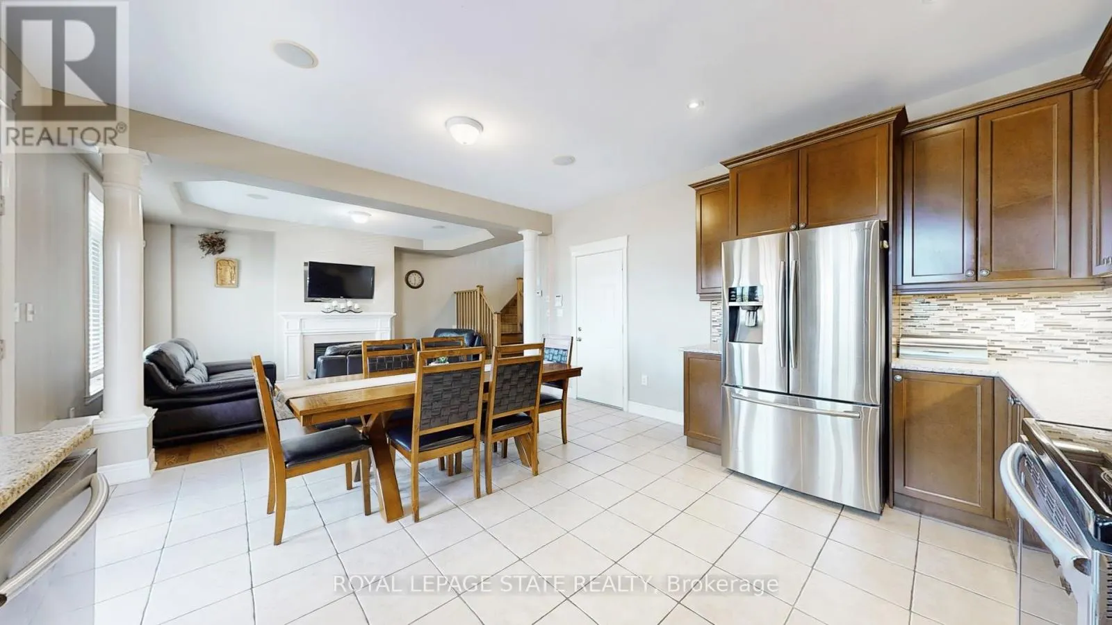 50 BANKFIELD CRESCENT