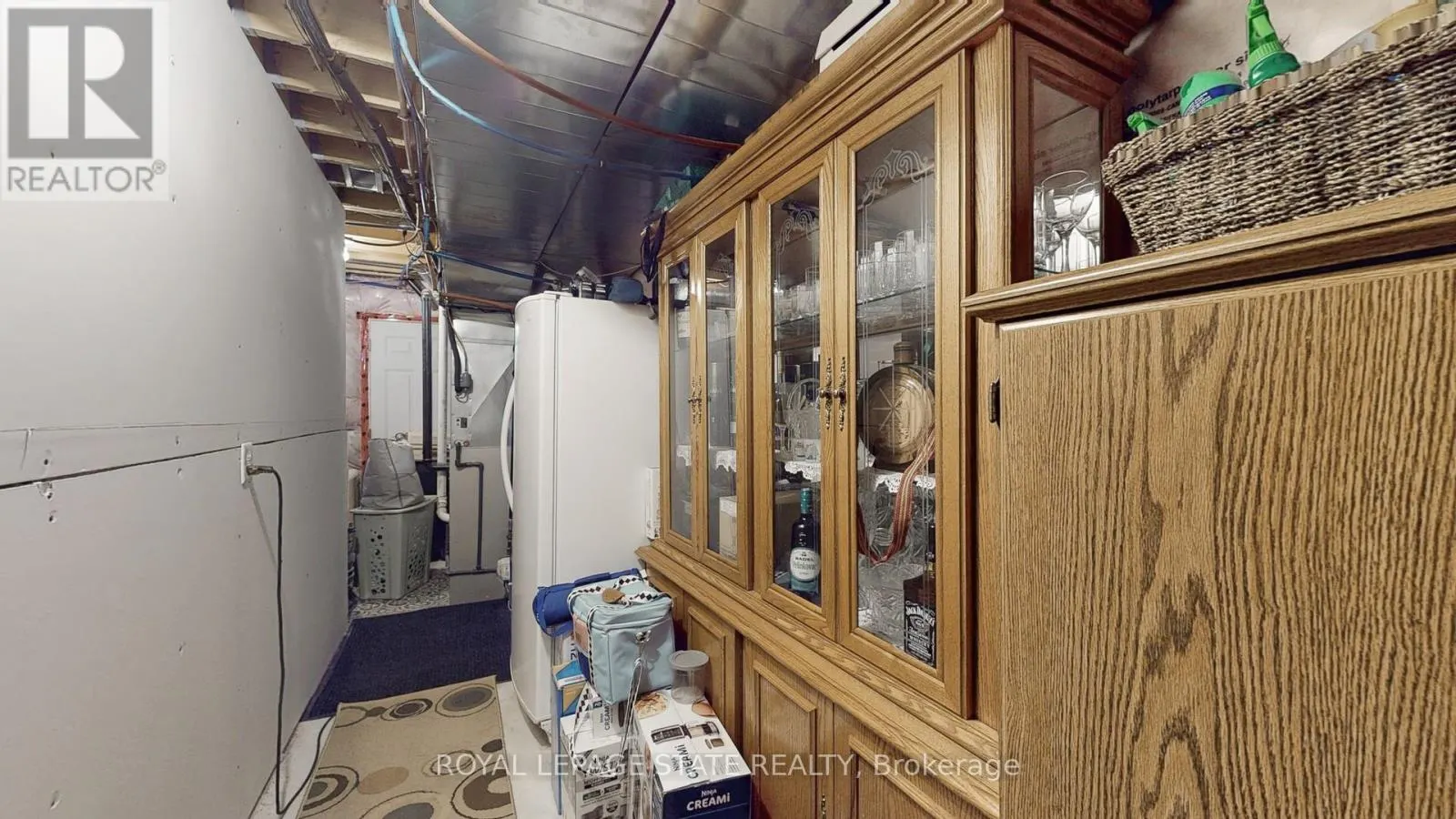 50 BANKFIELD CRESCENT