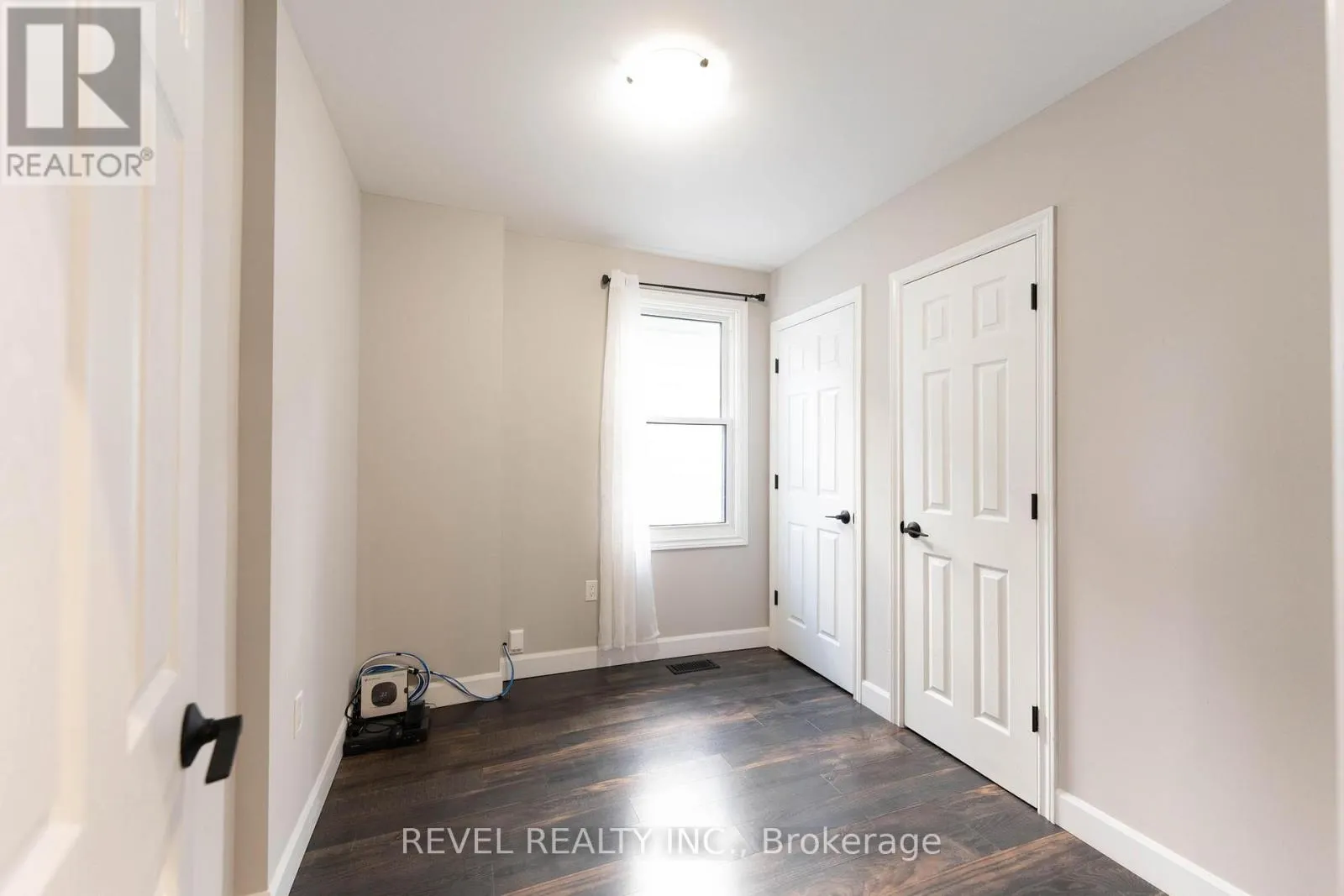 222 KENSINGTON AVENUE N