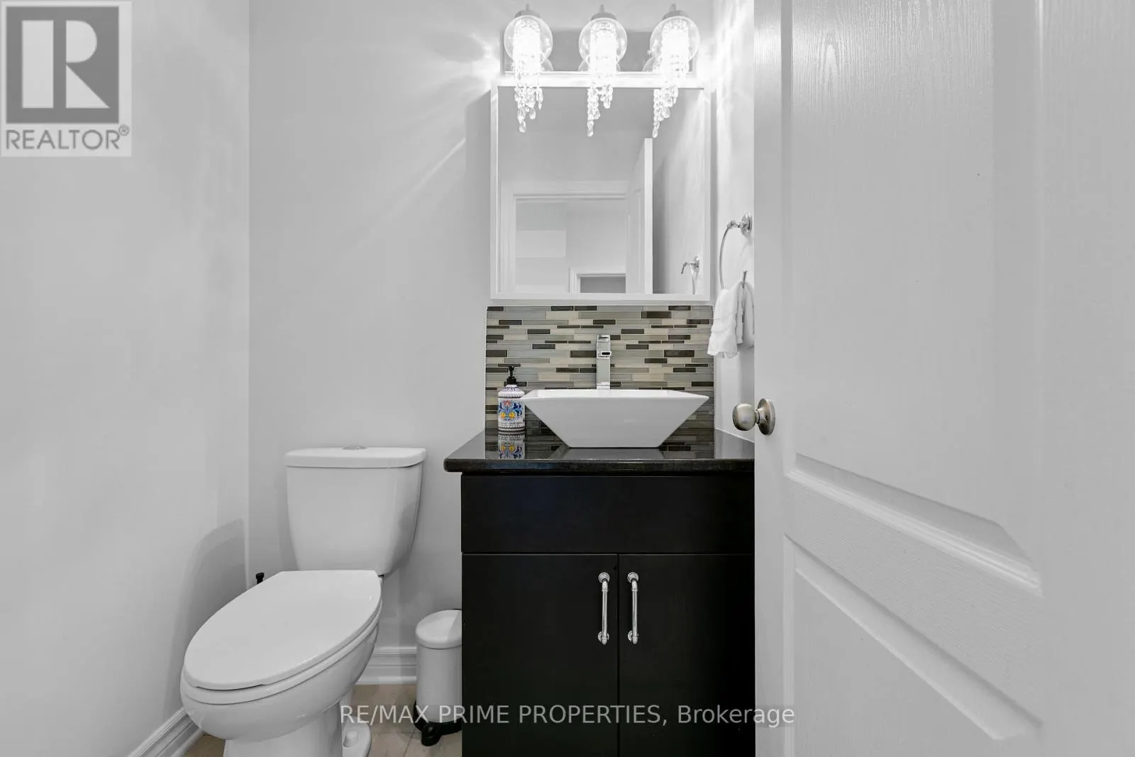 526 GOLDEN SEDGE WAY