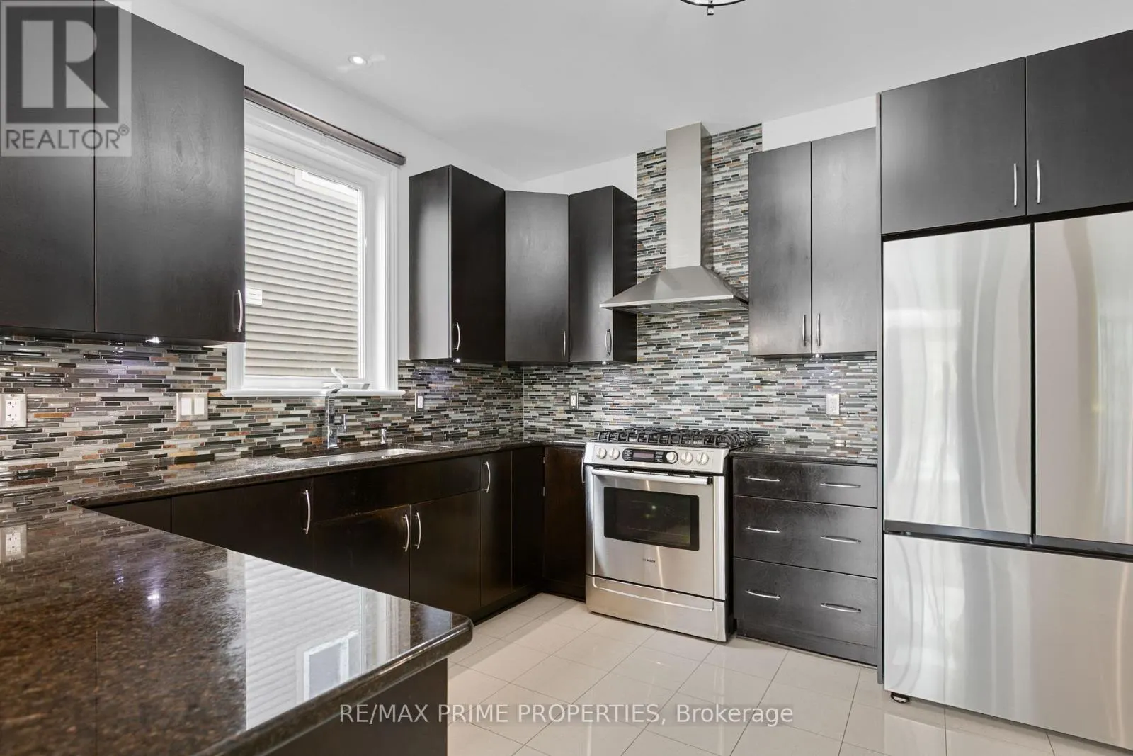 526 GOLDEN SEDGE WAY