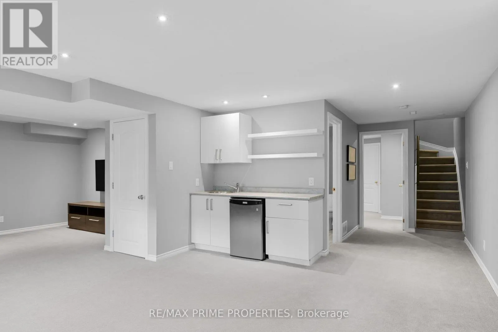 526 GOLDEN SEDGE WAY