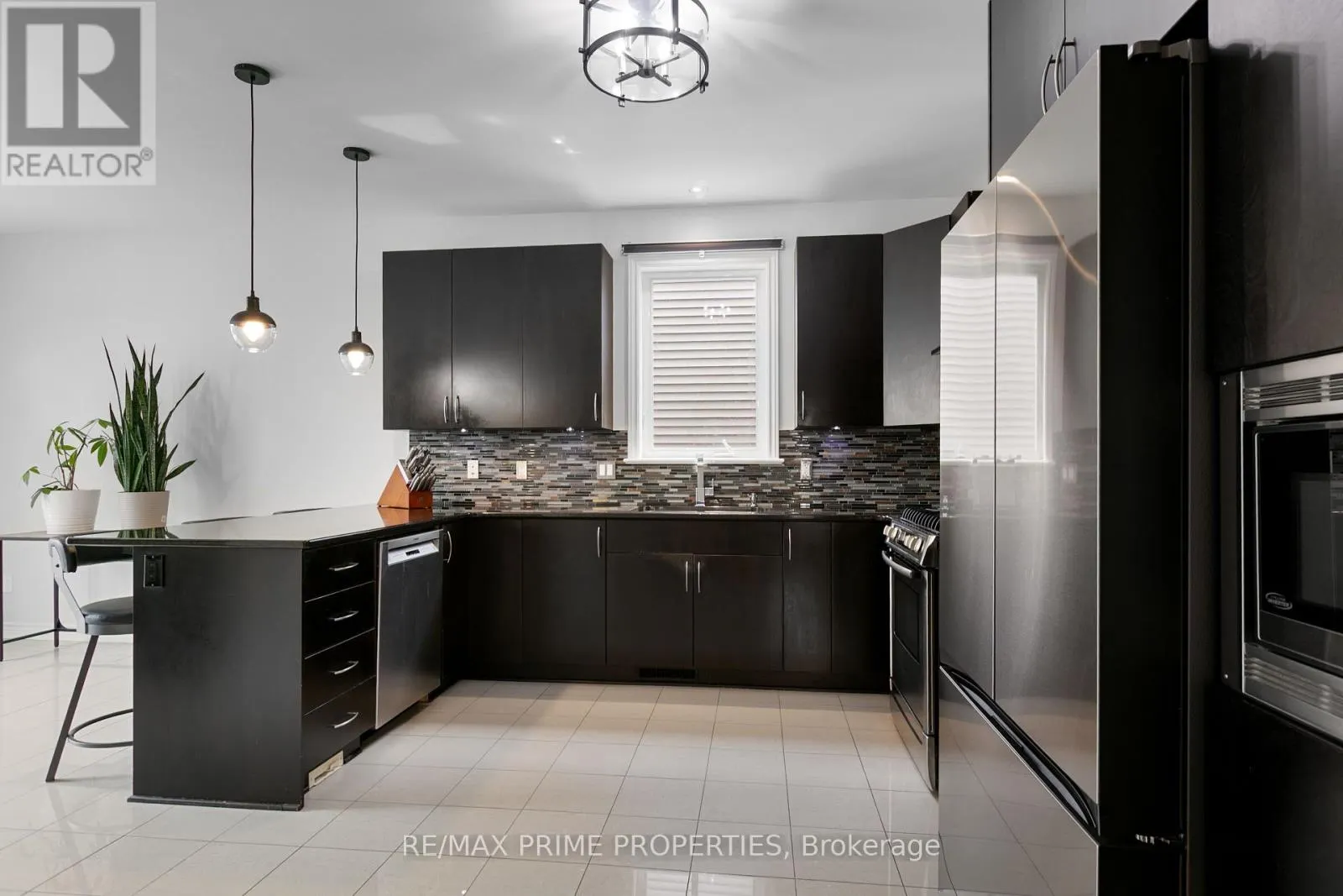 526 GOLDEN SEDGE WAY