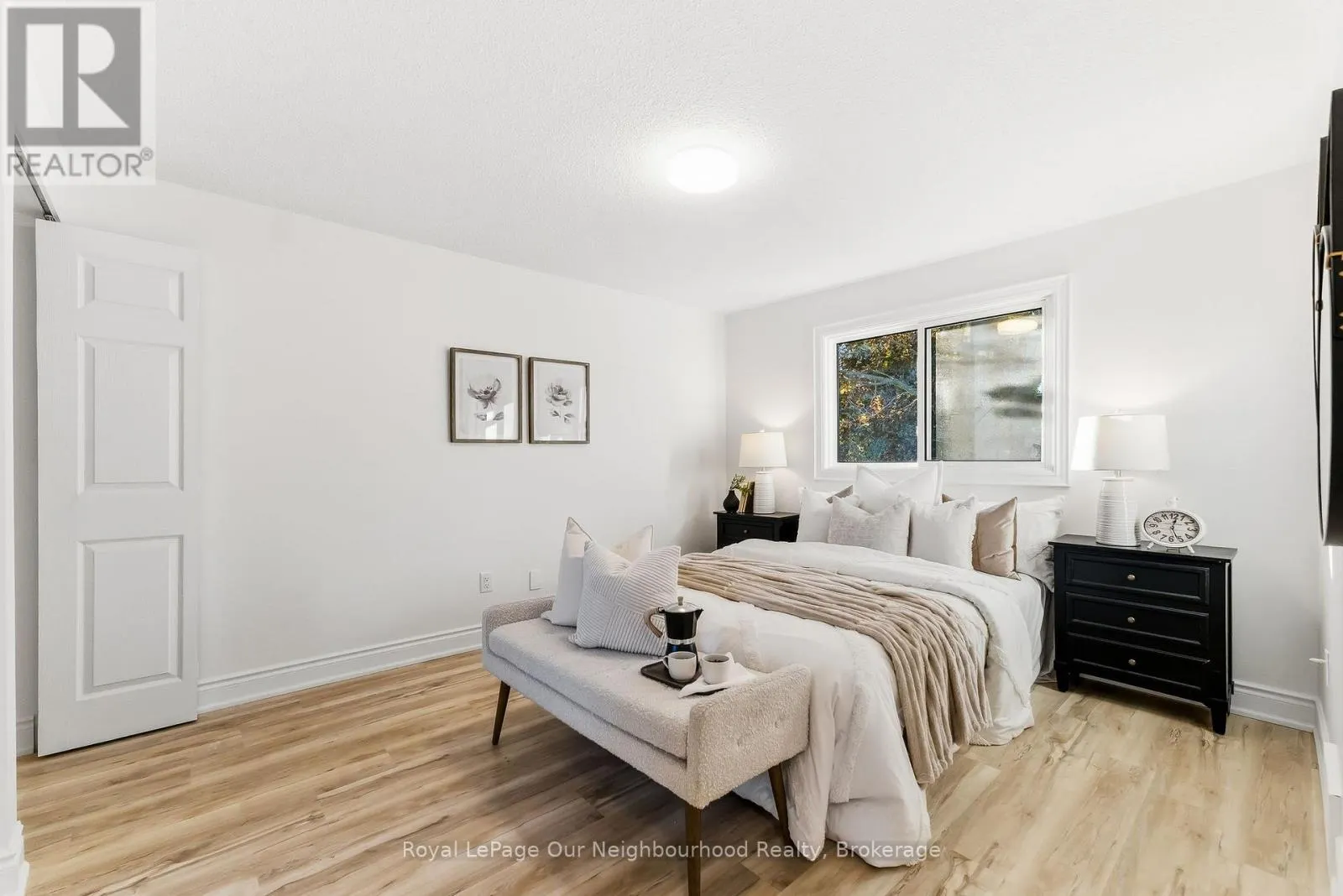 2552 FARMCREST AVENUE