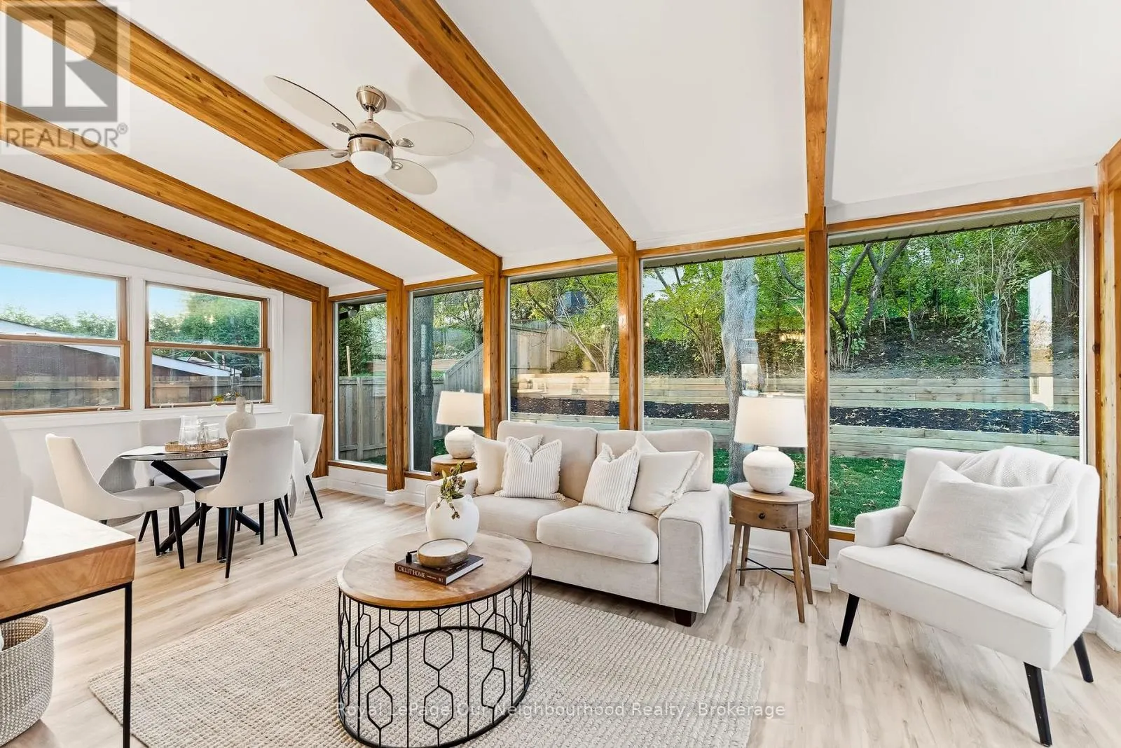 2552 FARMCREST AVENUE