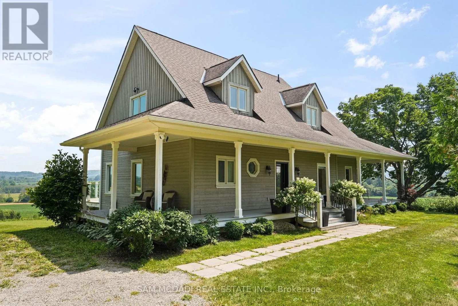 12 - 137122 GREY ROAD