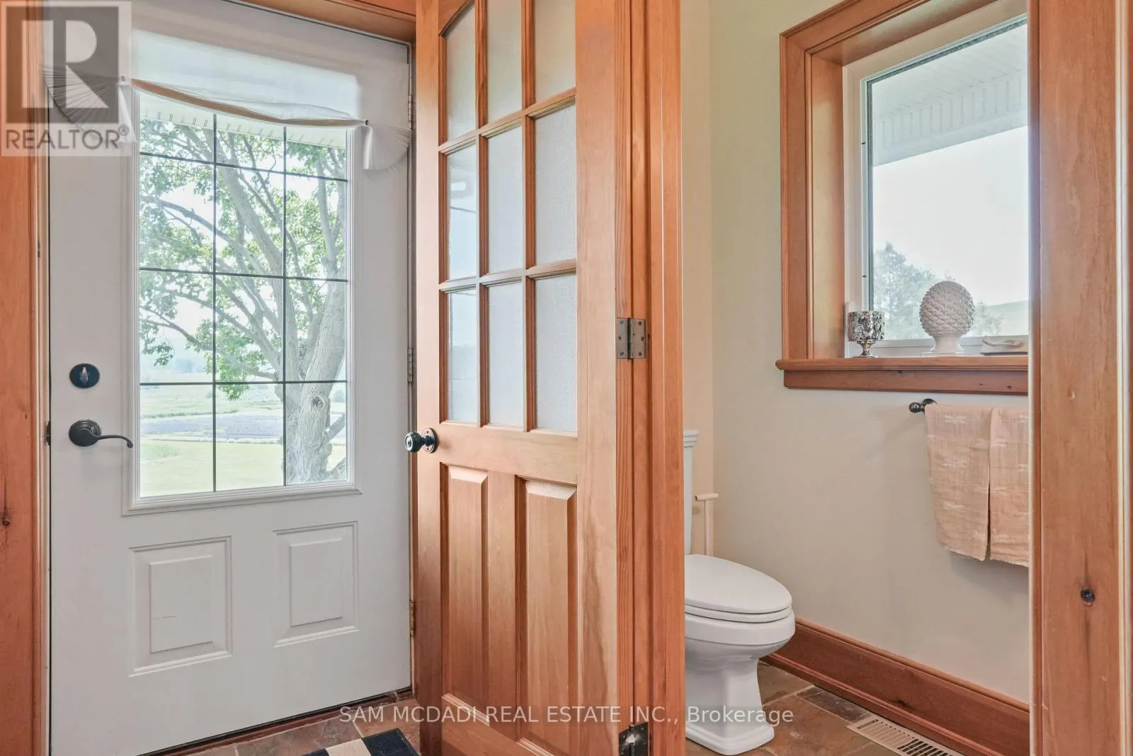 12 - 137122 GREY ROAD