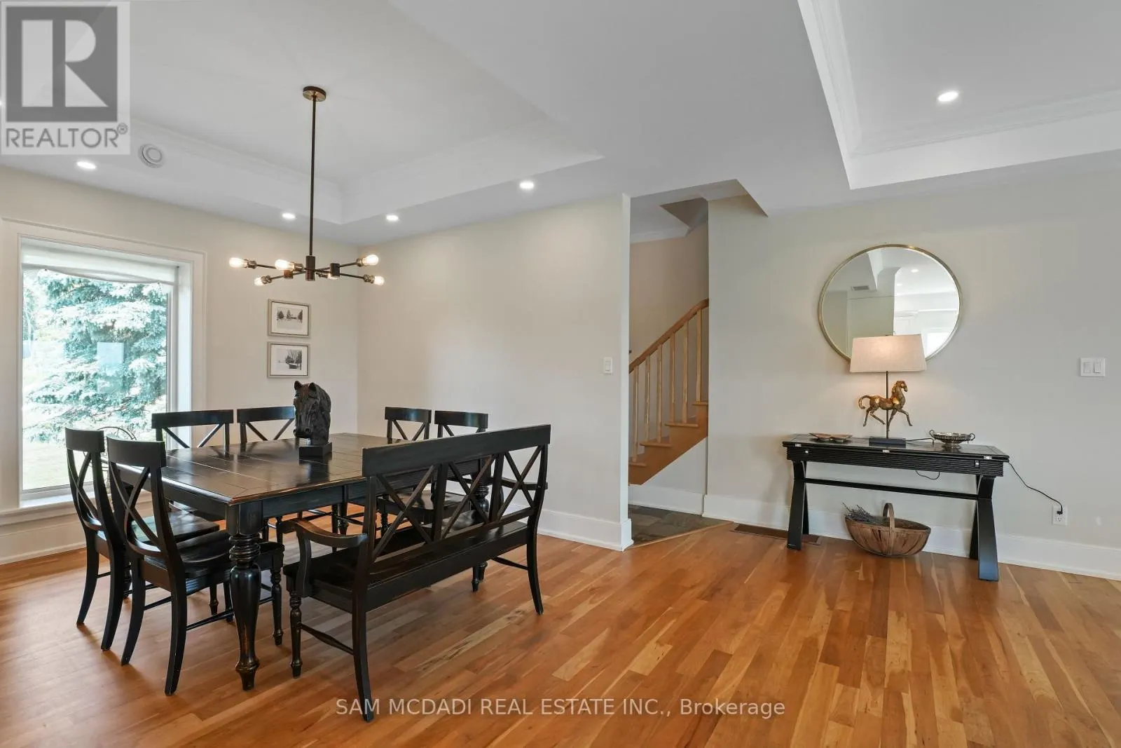 12 - 137122 GREY ROAD