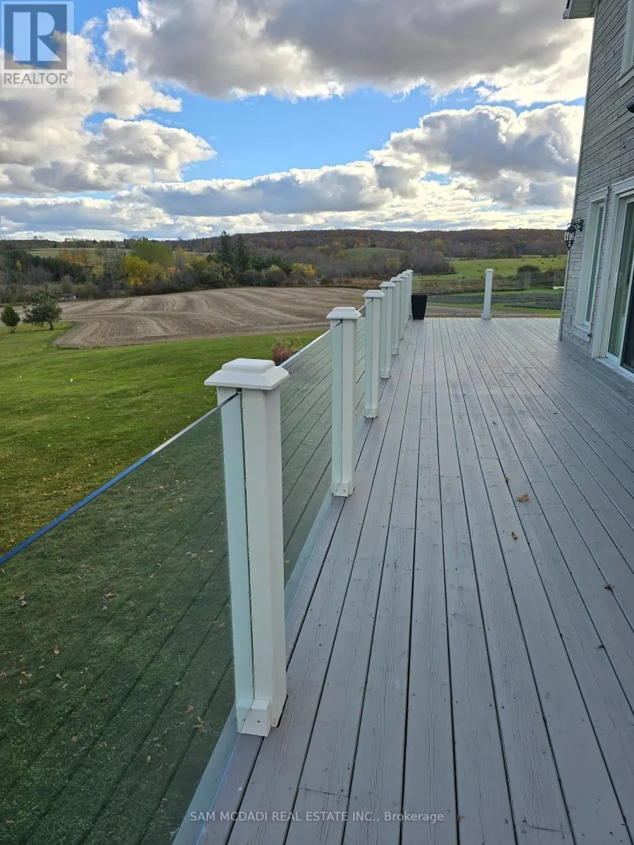 12 - 137122 GREY ROAD