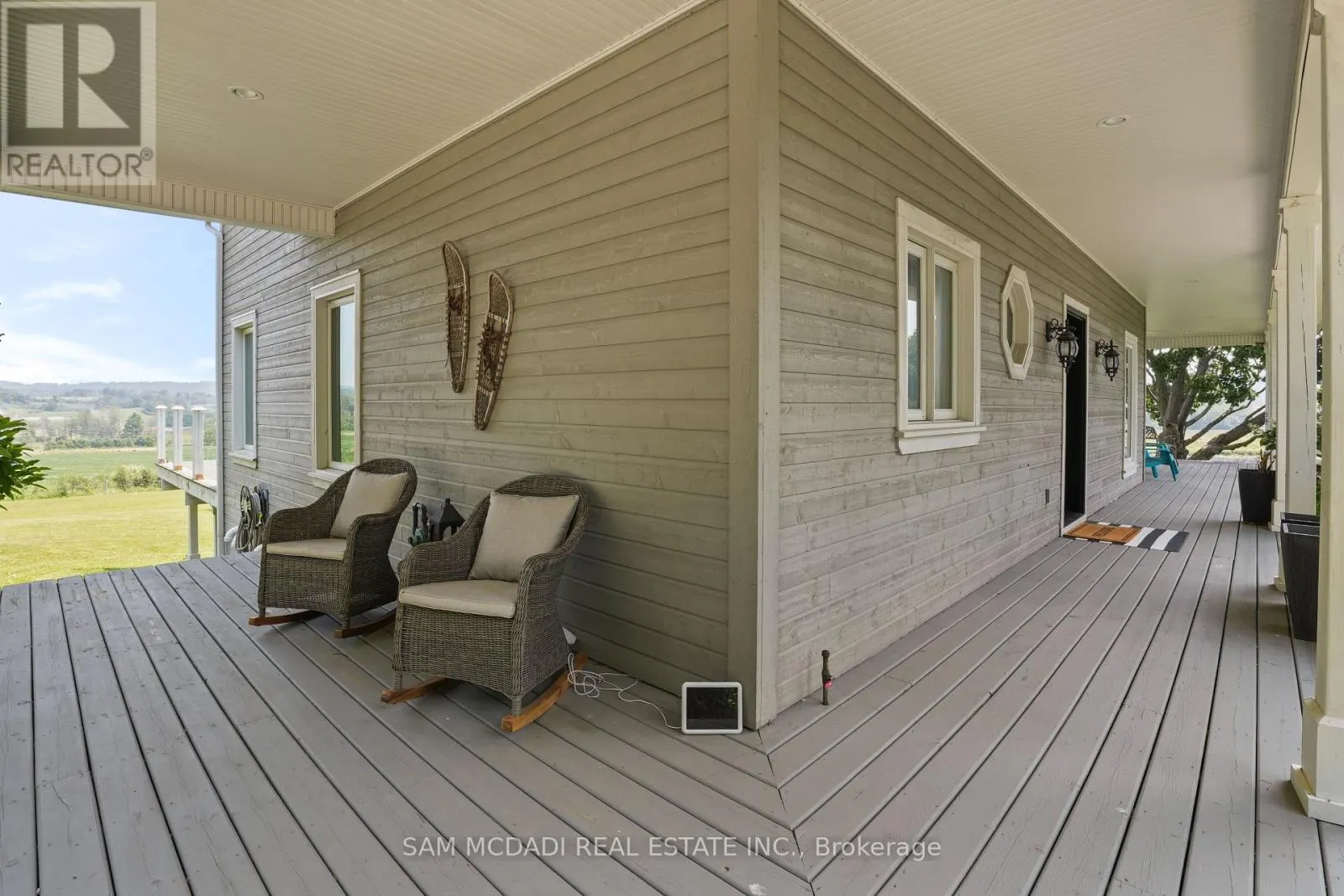 12 - 137122 GREY ROAD