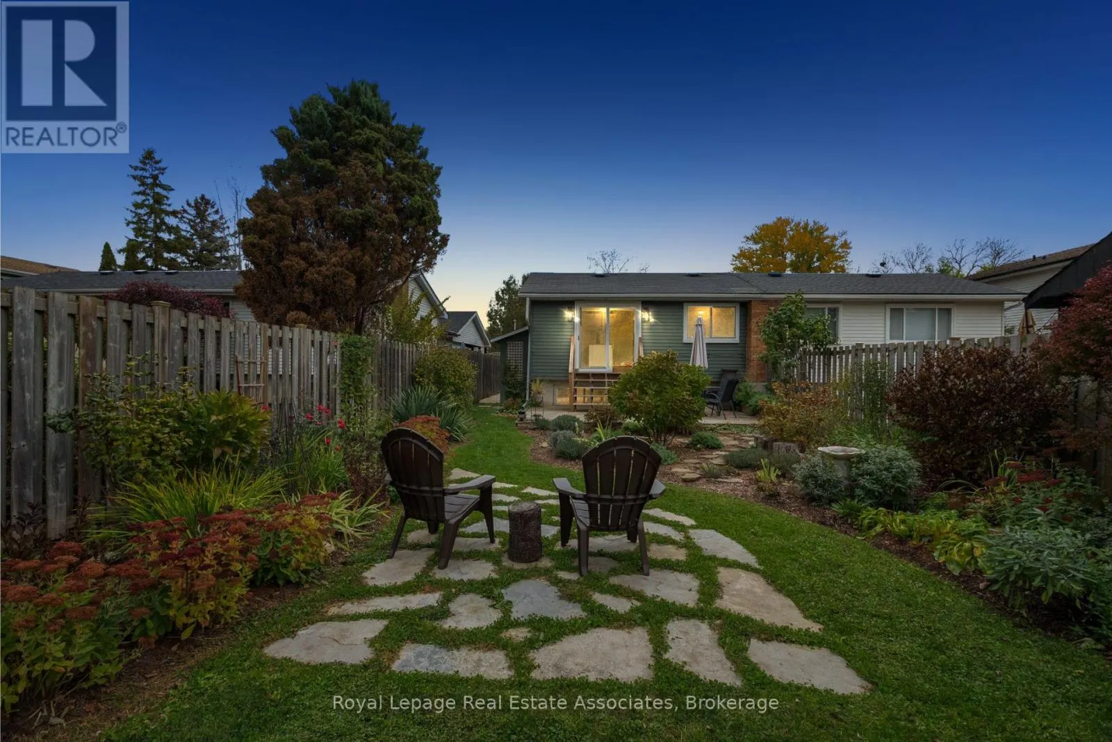 86 QUEENSDALE CRESCENT