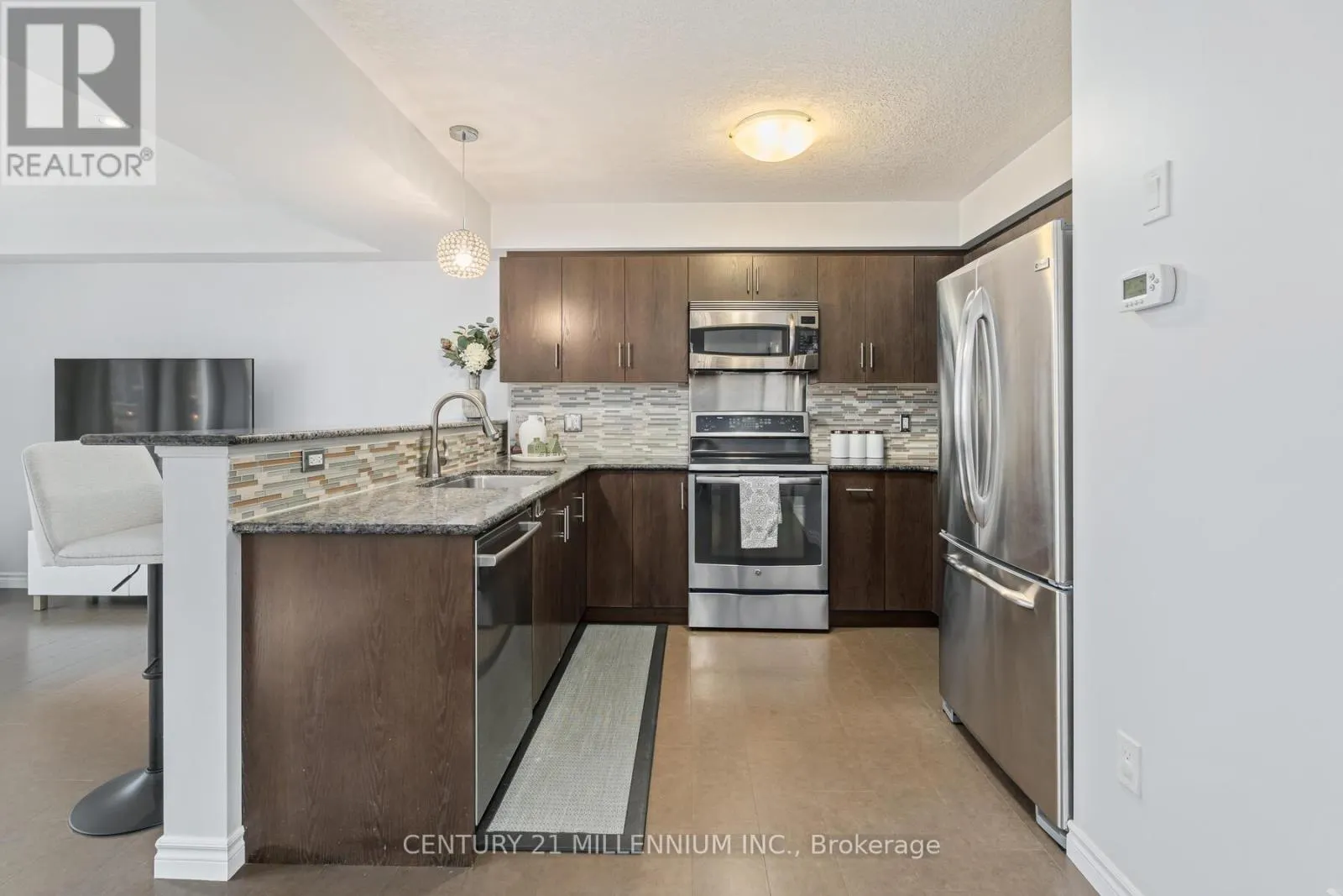 13 - 167 ARKELL ROAD