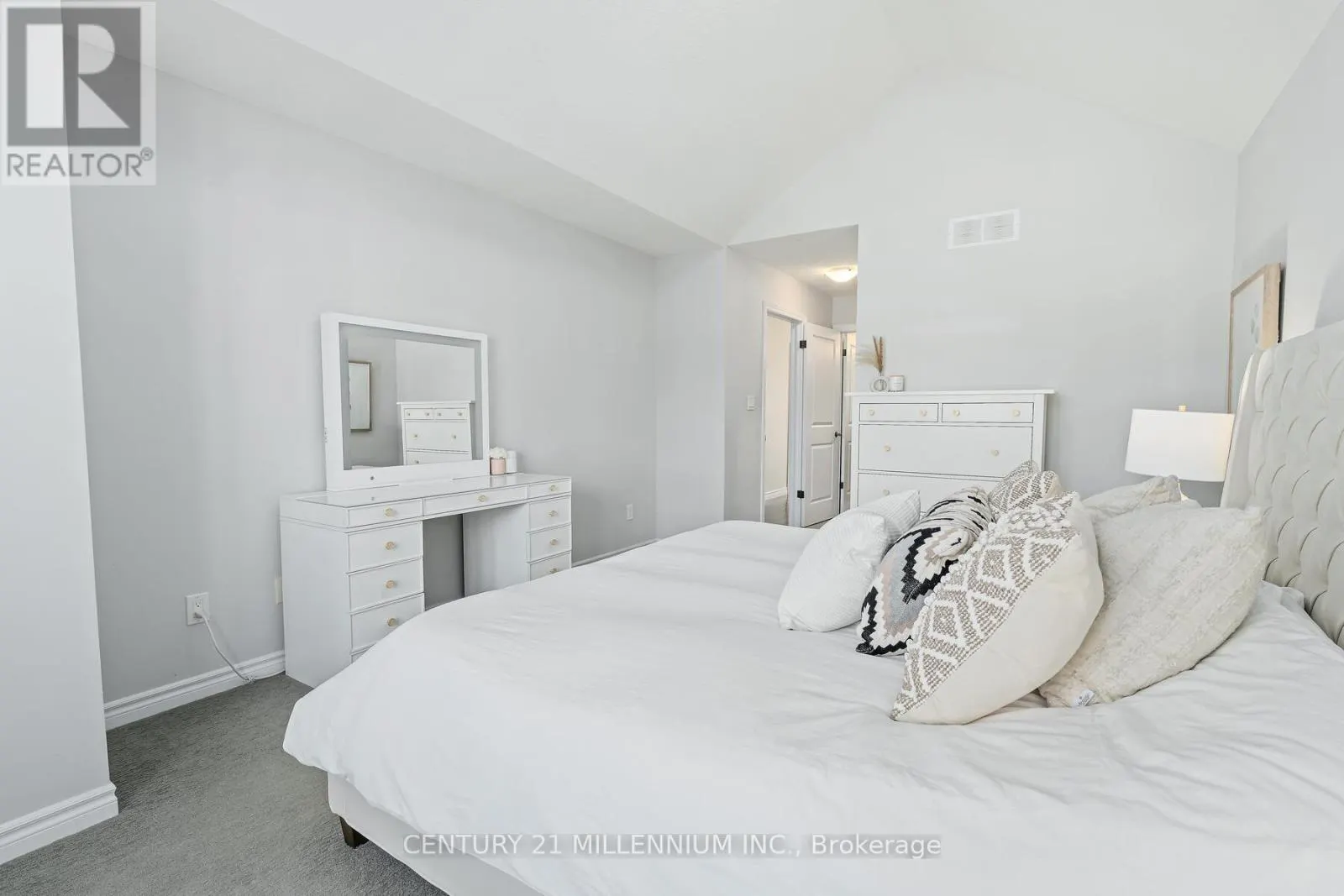 13 - 167 ARKELL ROAD