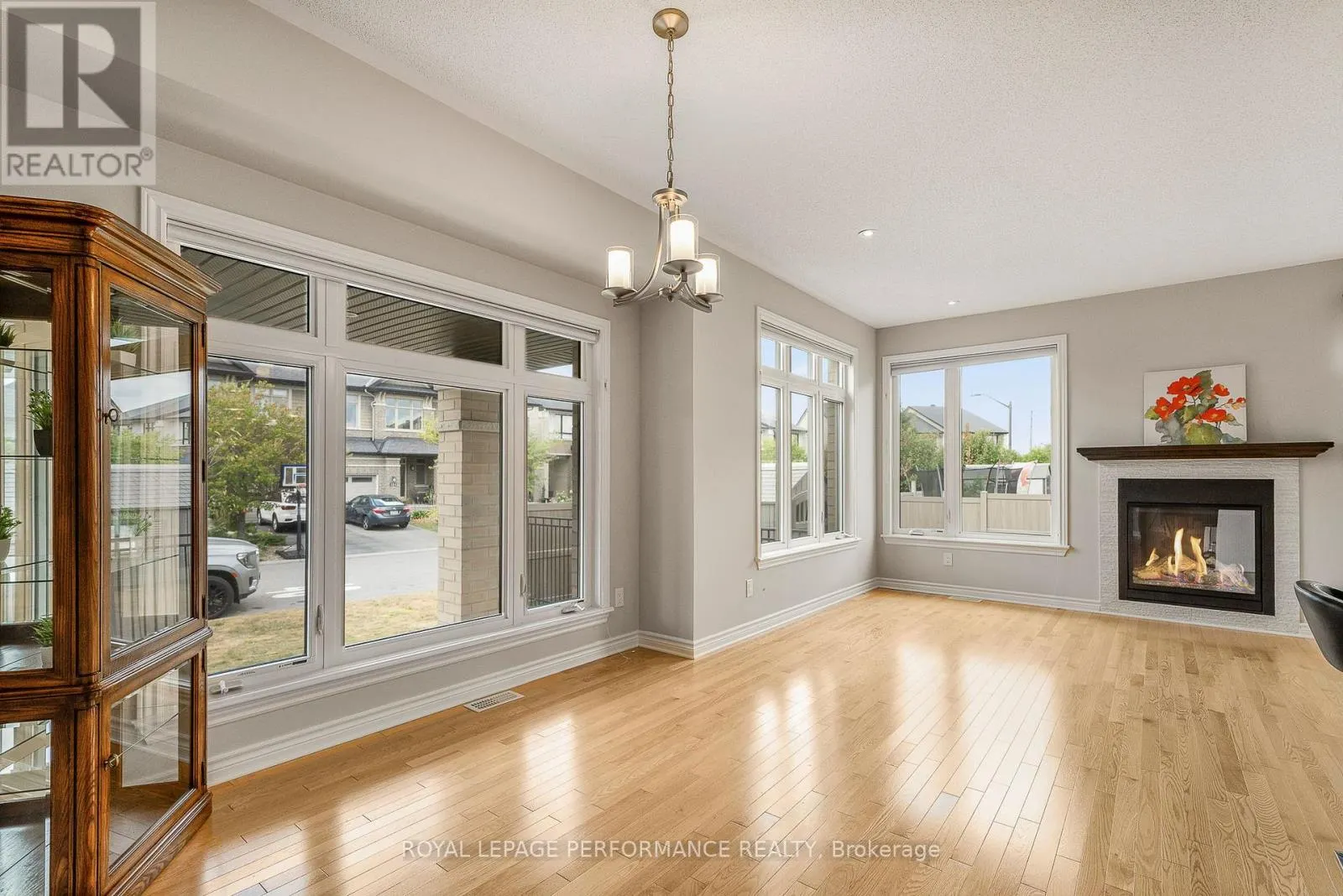 328 BALLINVILLE CIRCLE