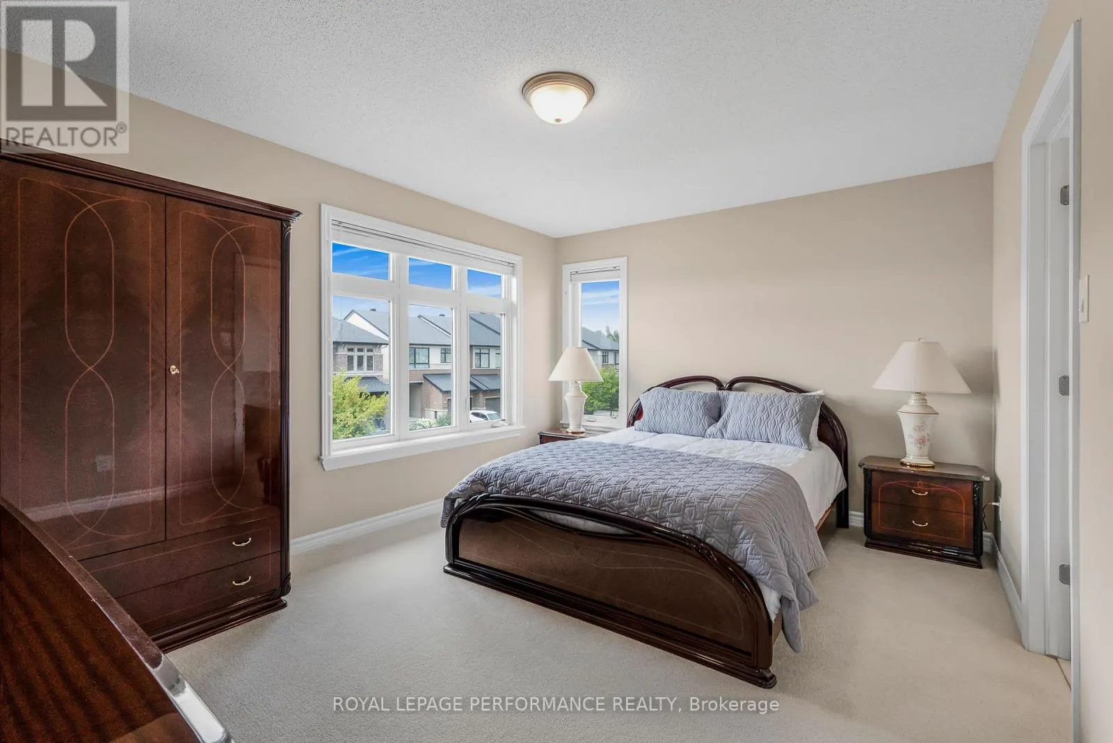 328 BALLINVILLE CIRCLE