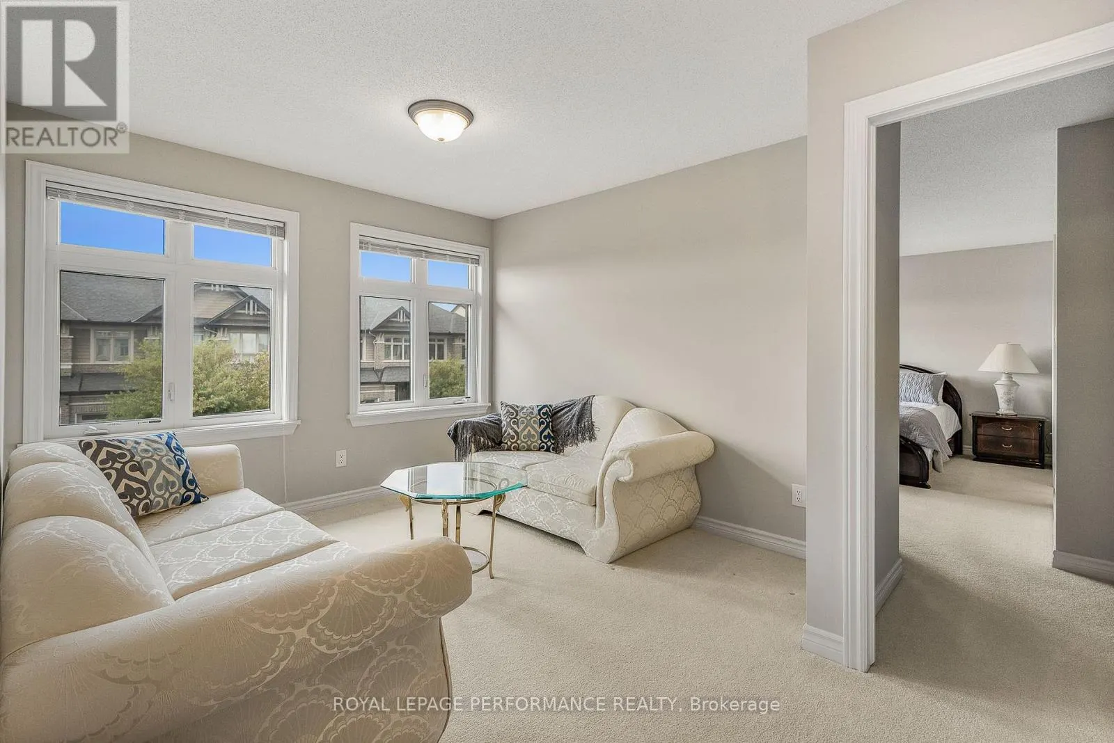 328 BALLINVILLE CIRCLE