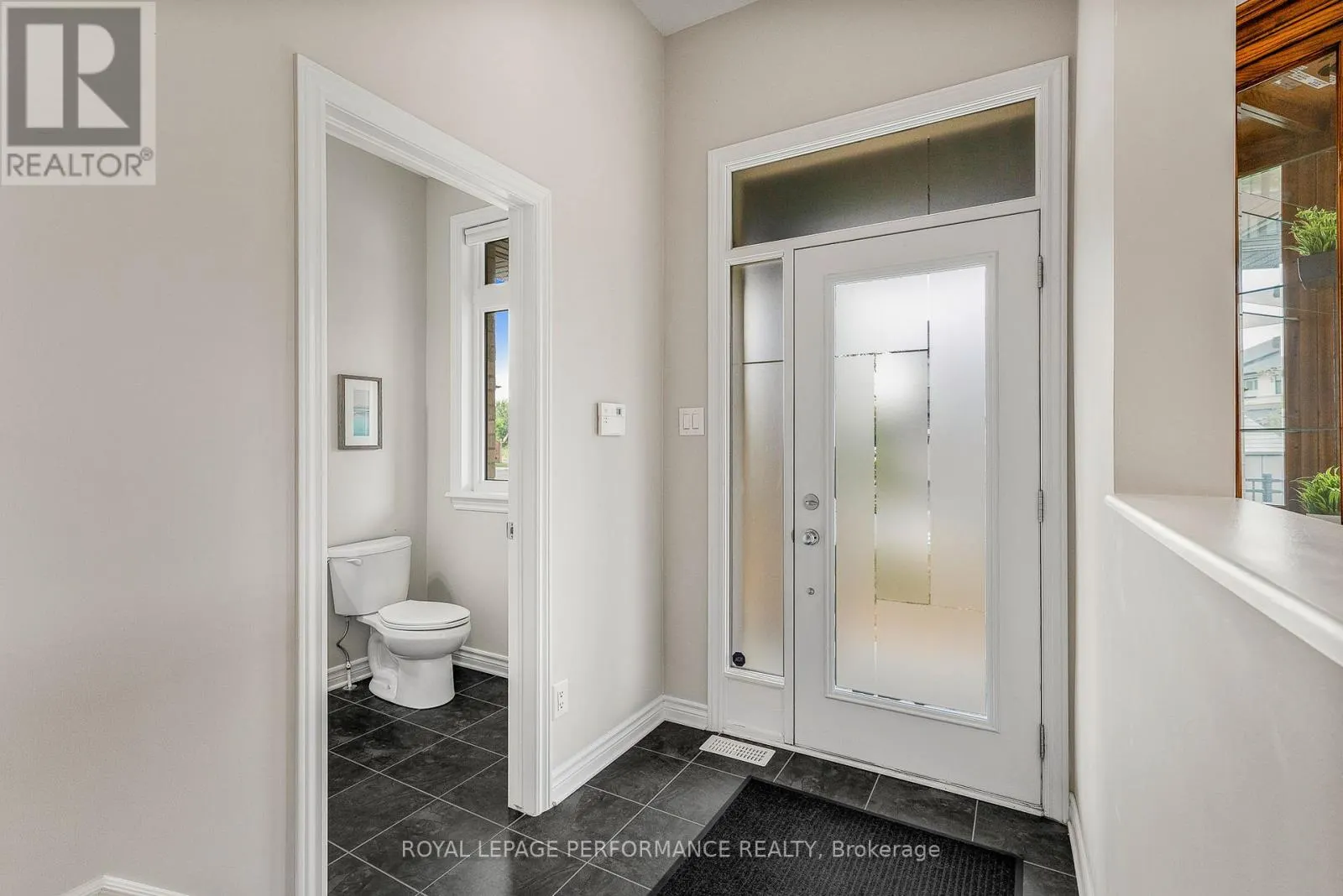 328 BALLINVILLE CIRCLE