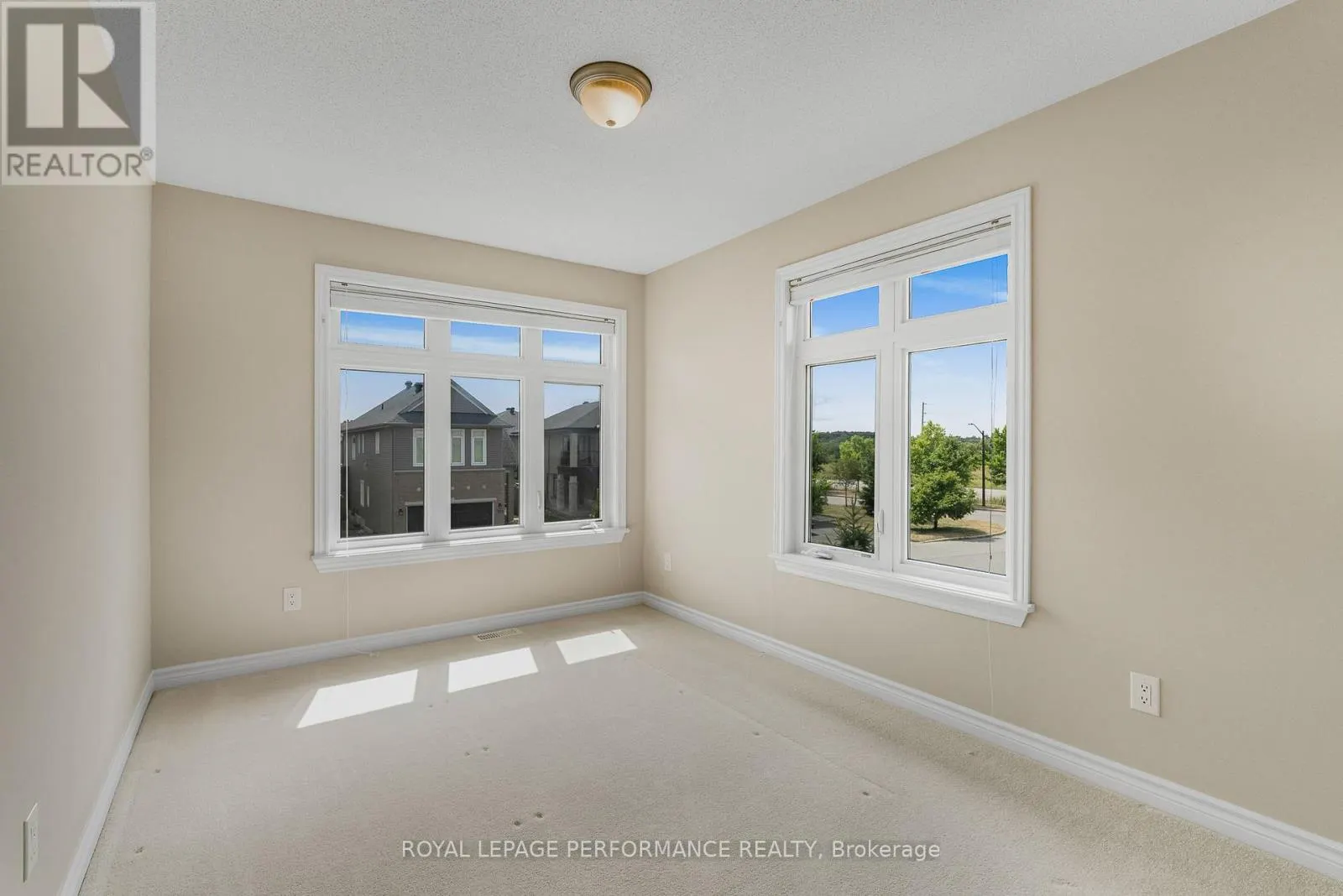 328 BALLINVILLE CIRCLE