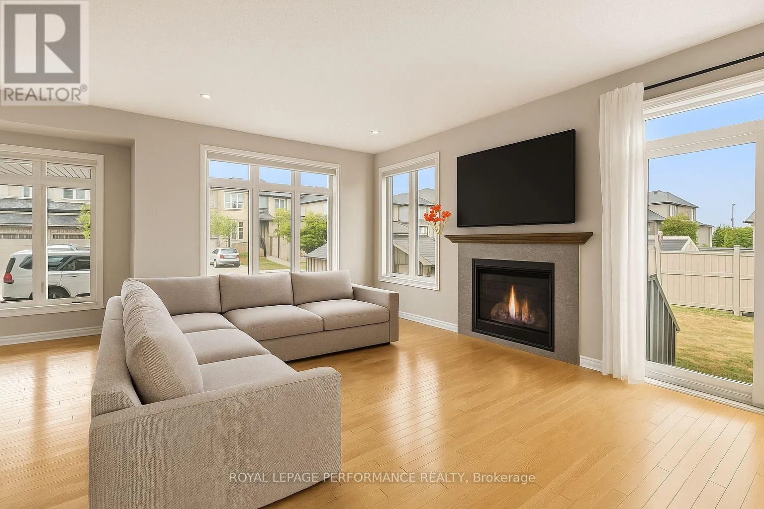 328 BALLINVILLE CIRCLE