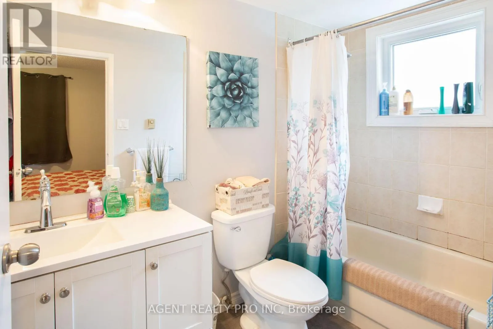 217 - 1 JACKSWAY CRESCENT, #217