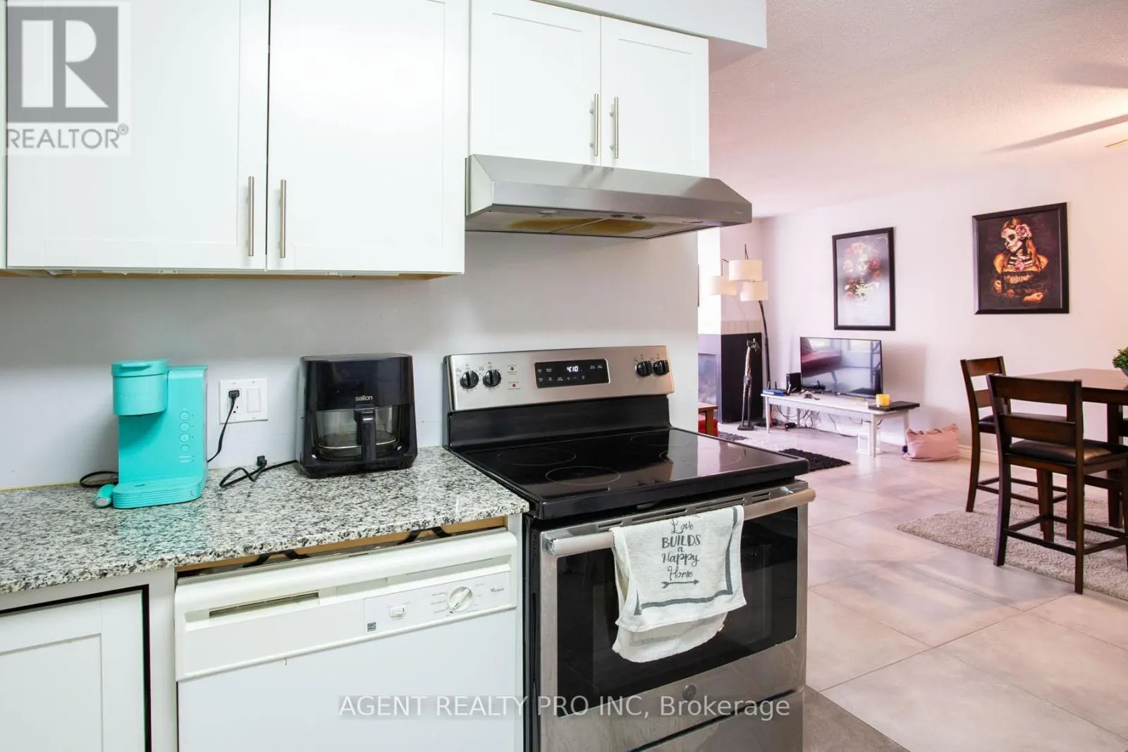 217 - 1 JACKSWAY CRESCENT, #217