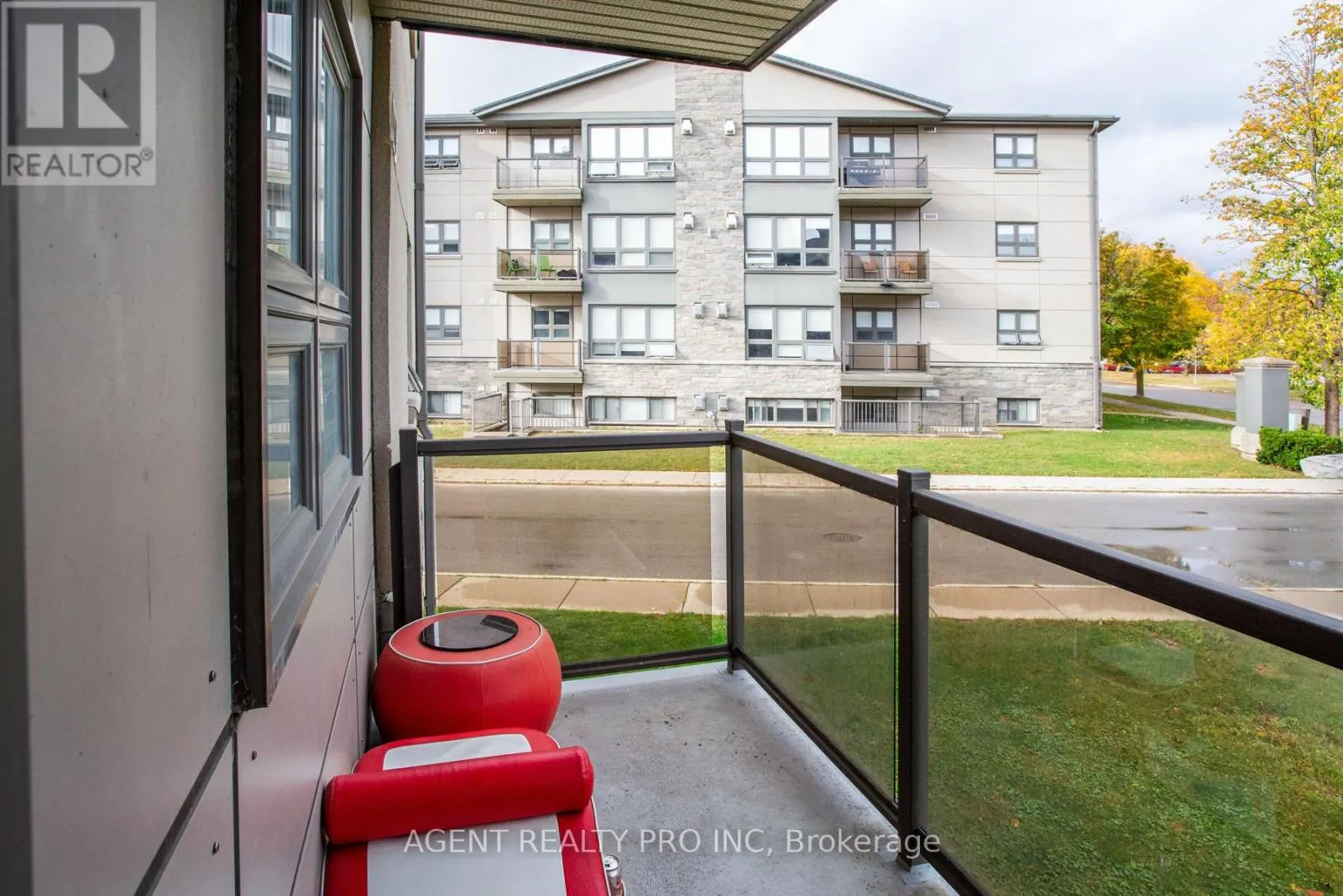 217 - 1 JACKSWAY CRESCENT, #217