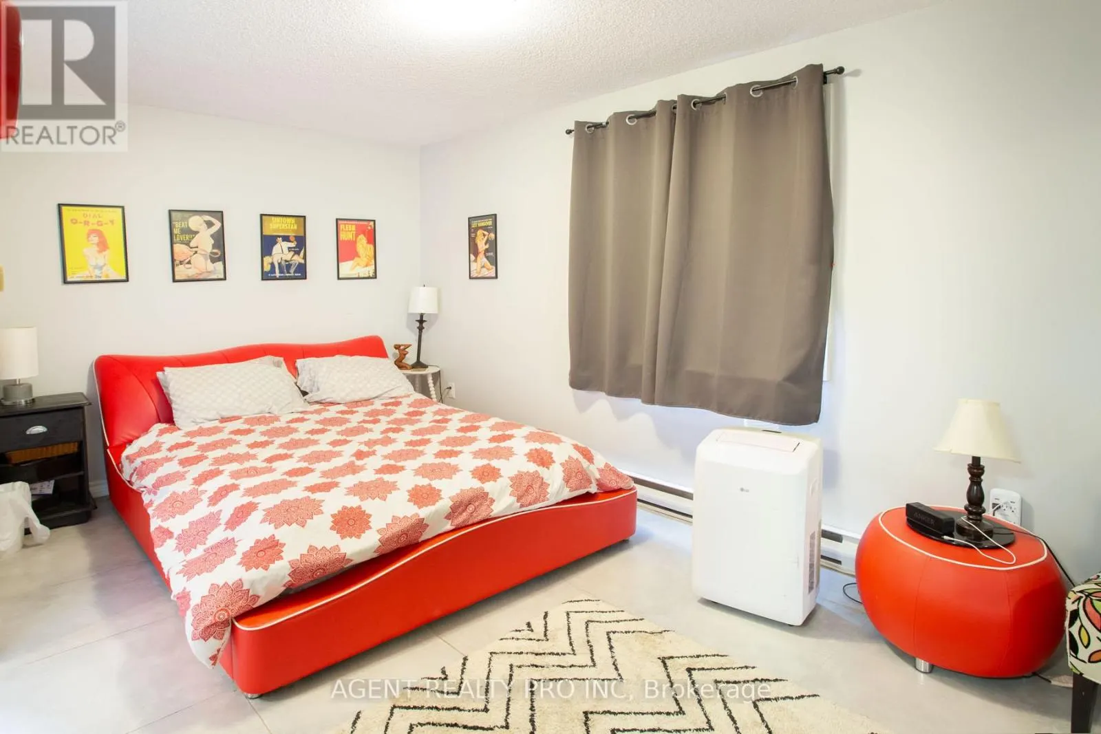 217 - 1 JACKSWAY CRESCENT, #217