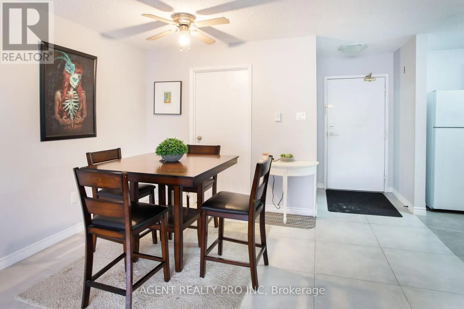 217 - 1 JACKSWAY CRESCENT, #217