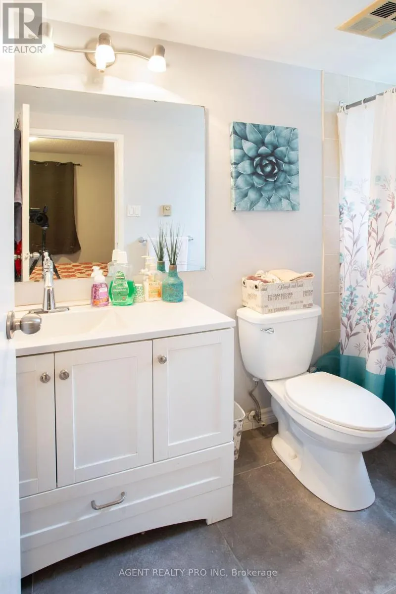 217 - 1 JACKSWAY CRESCENT, #217