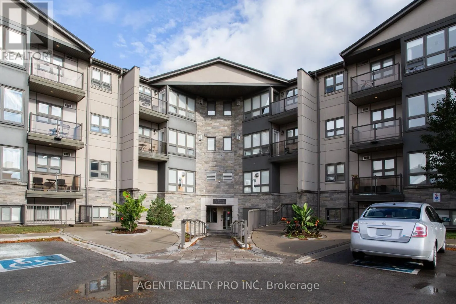 217 - 1 JACKSWAY CRESCENT, #217