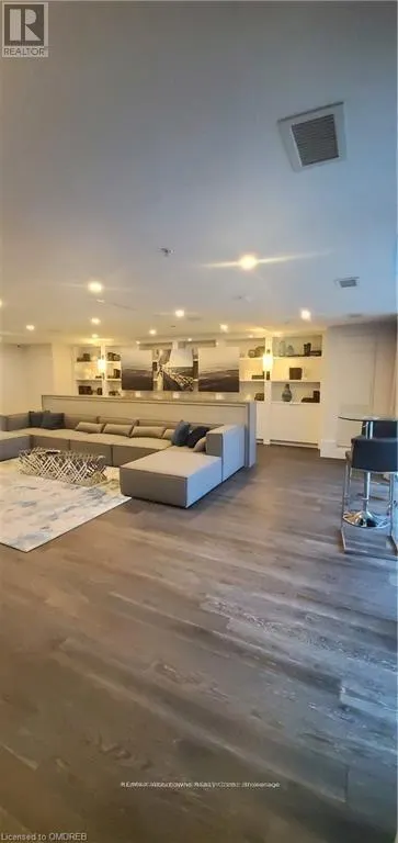 505 - 16 CONCORD PLACE