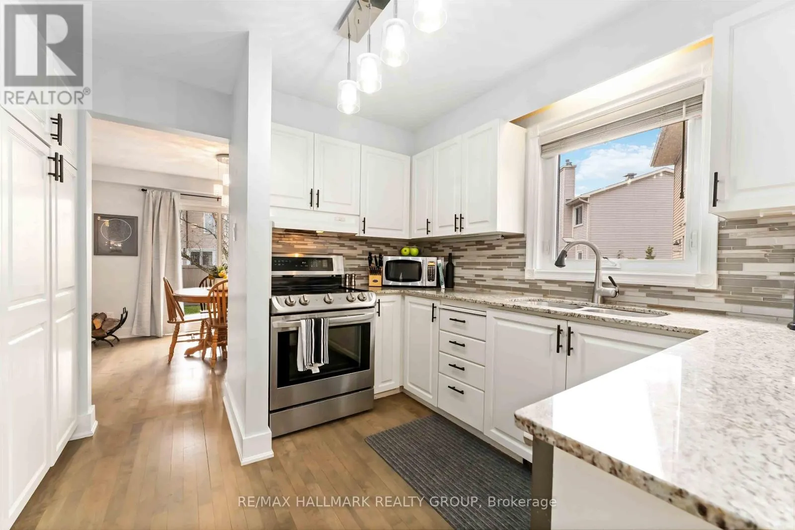 1655 DES BROUSSAILLES TERRACE