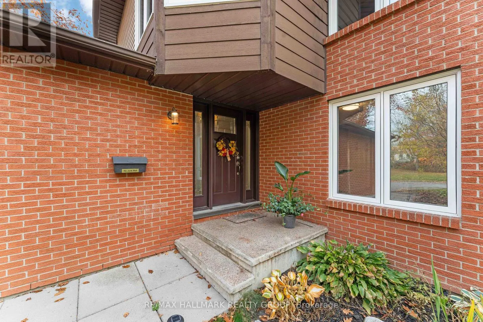 1655 DES BROUSSAILLES TERRACE