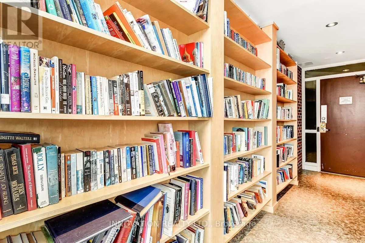 221 - 3100 CARLING AVENUE