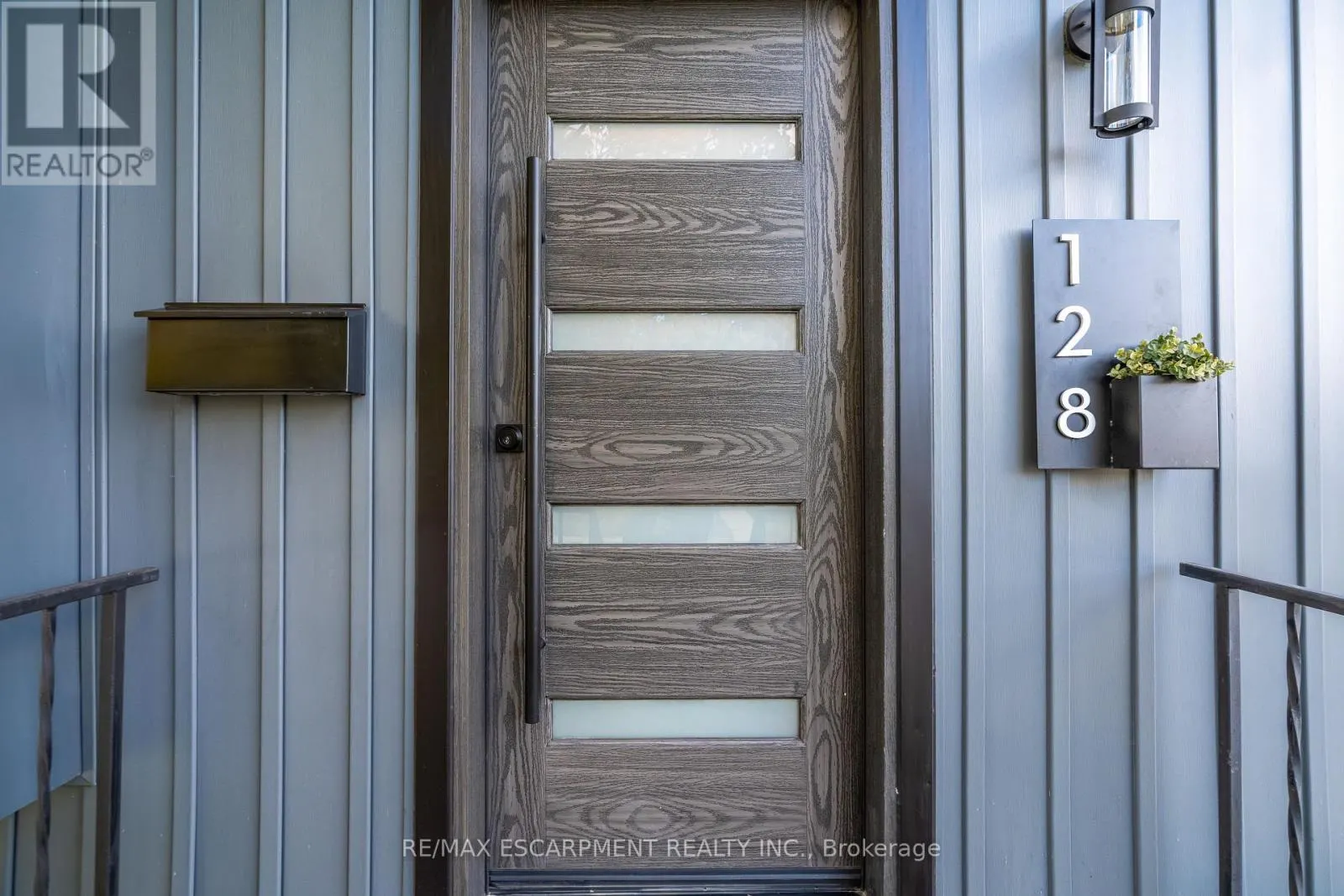 128 EAST 17TH STREET