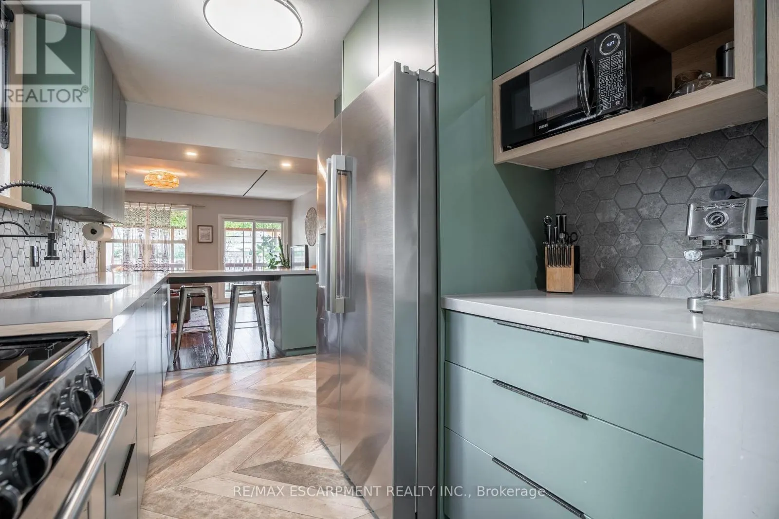 128 EAST 17TH STREET