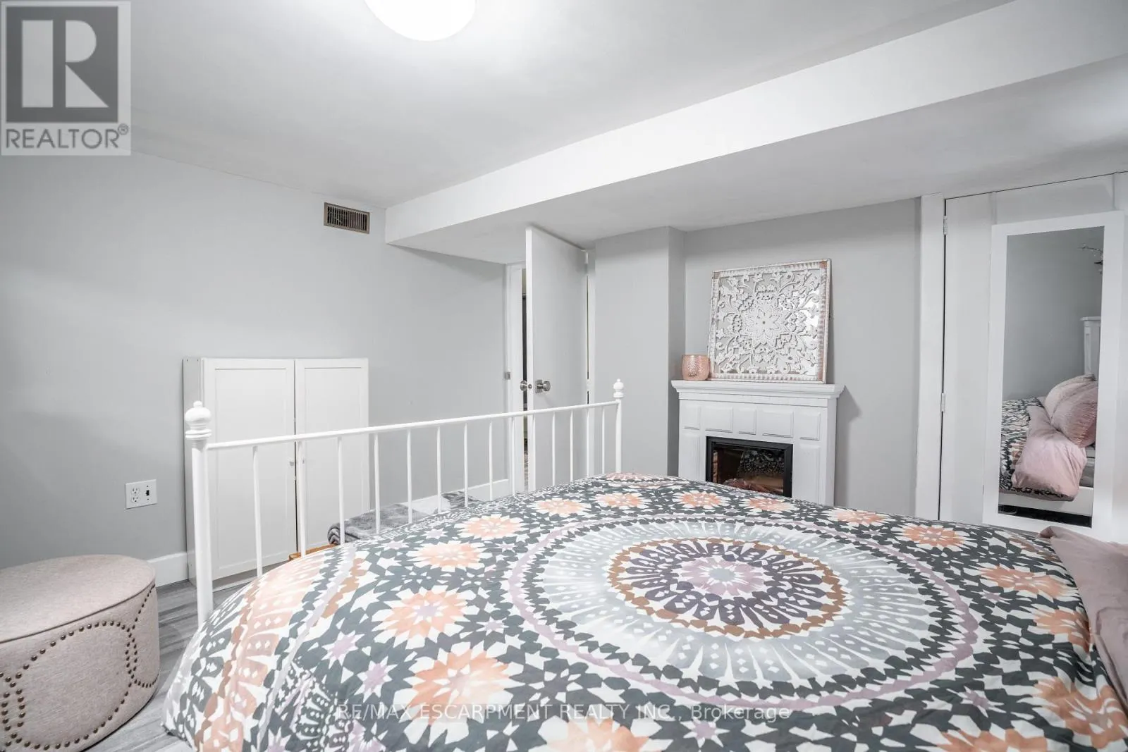 128 EAST 17TH STREET