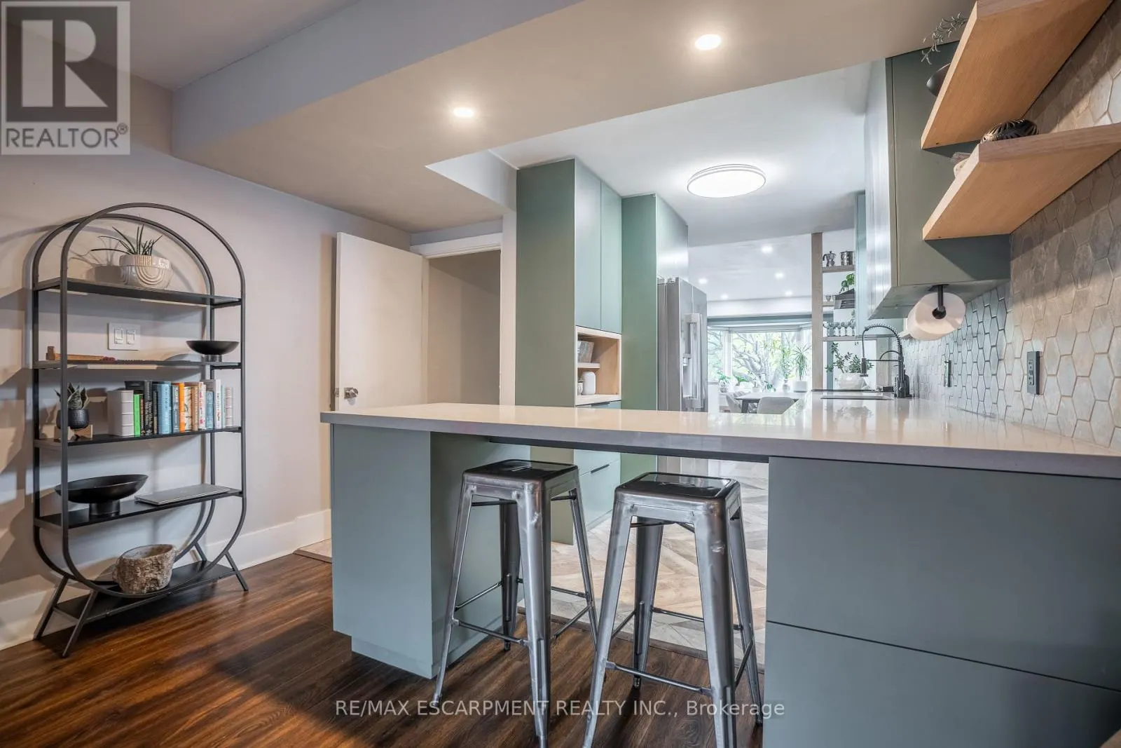 128 EAST 17TH STREET