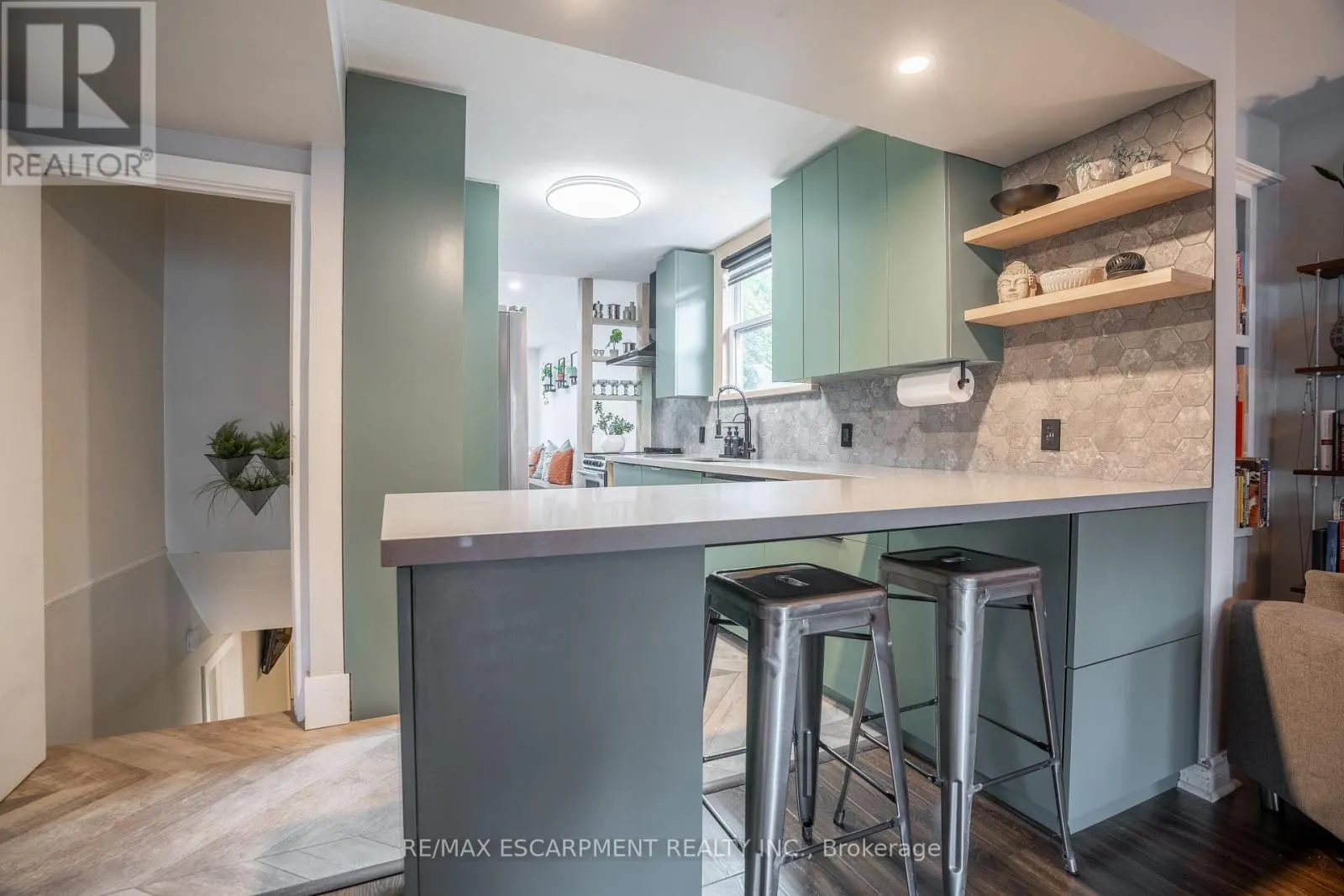 128 EAST 17TH STREET