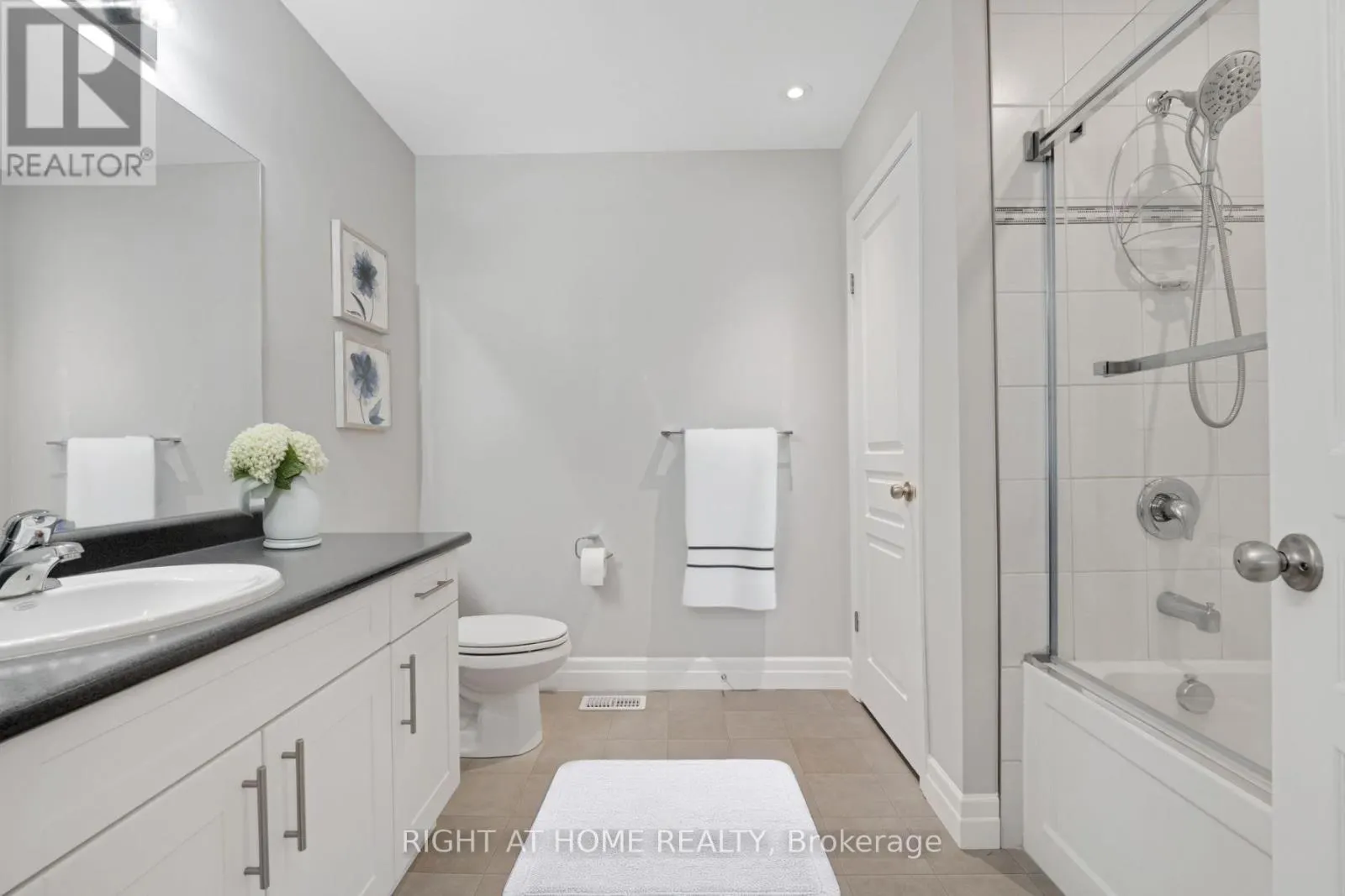 63 GRAND FLATS TRAIL