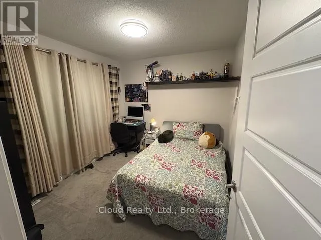 521 HONEYLOCUST AVENUE