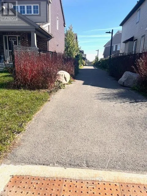 521 HONEYLOCUST AVENUE