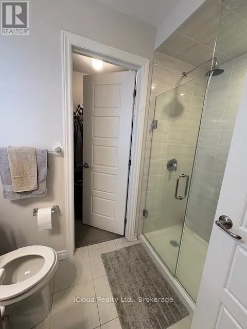 521 HONEYLOCUST AVENUE