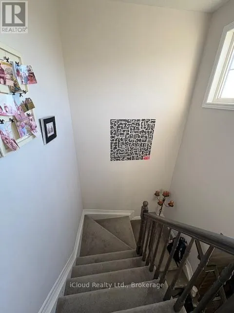 521 HONEYLOCUST AVENUE