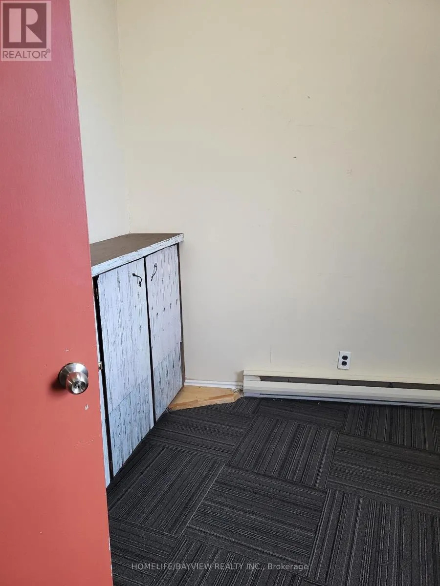 210 - 377 FRONT STREET