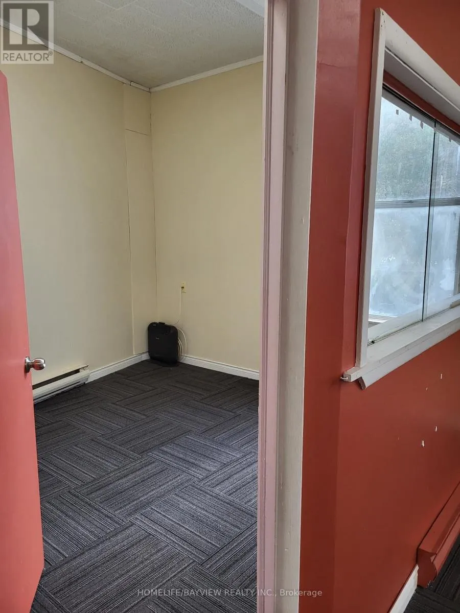 210 - 377 FRONT STREET