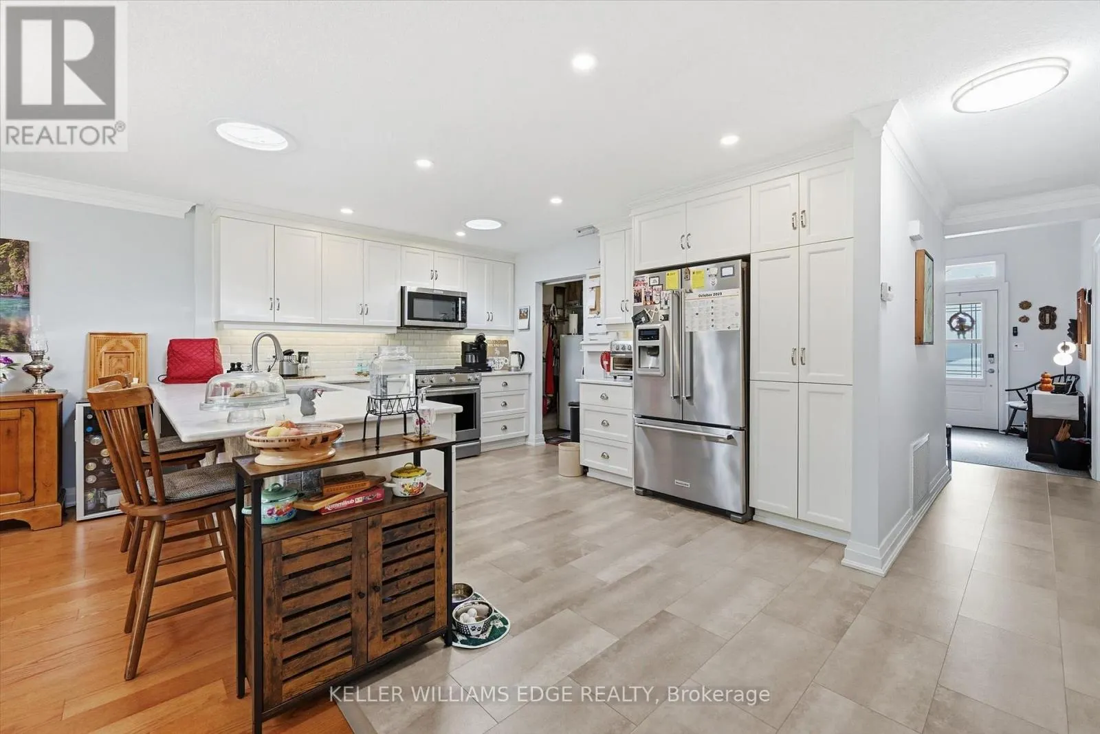 34 CARDINAL MINDSZENTY BOULEVARD