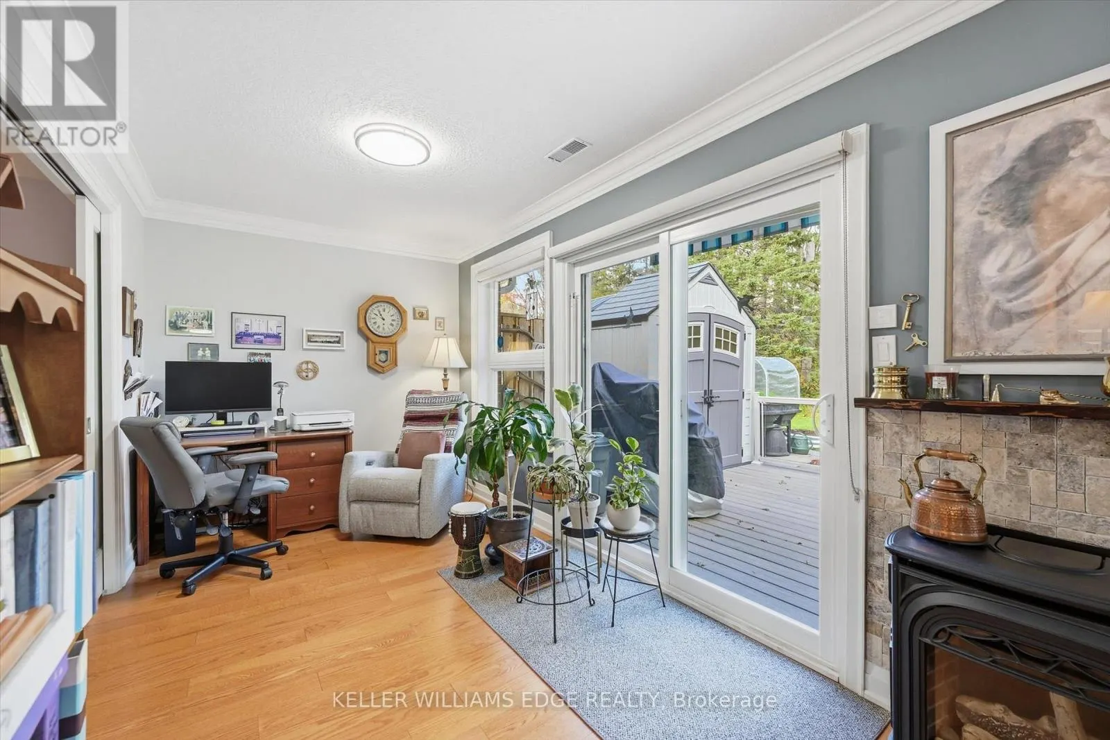 34 CARDINAL MINDSZENTY BOULEVARD