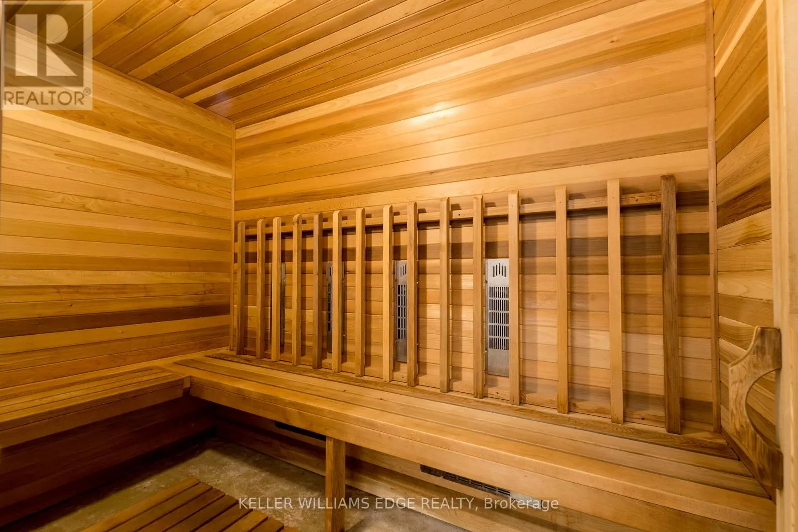 34 CARDINAL MINDSZENTY BOULEVARD