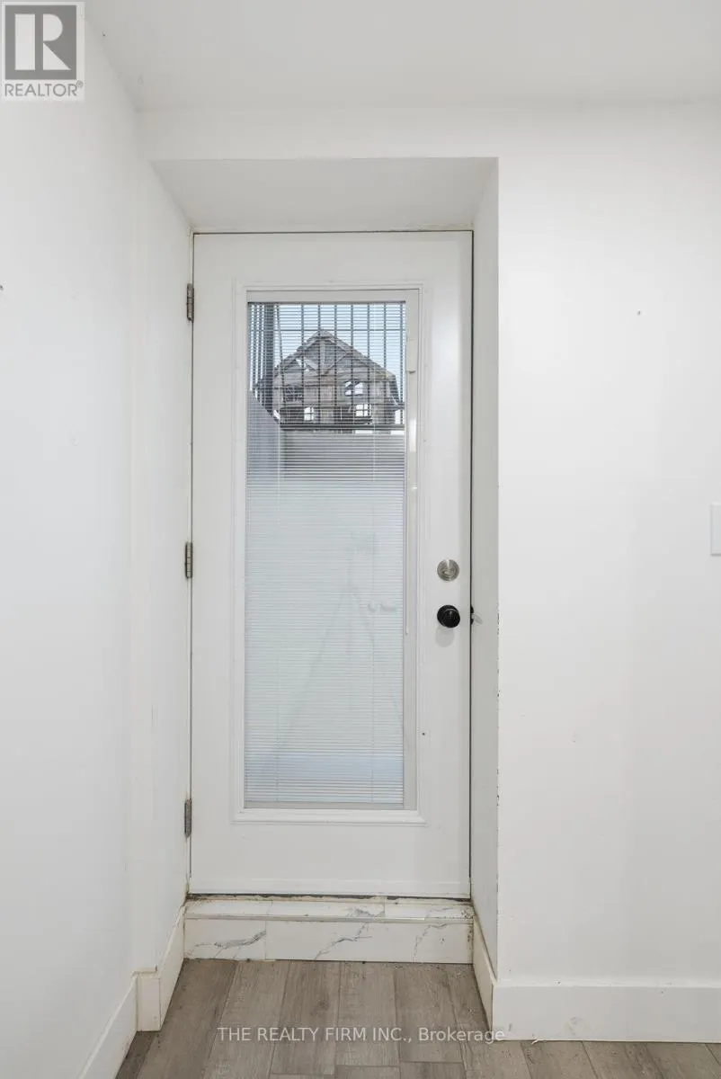 1012 OAKCROSSING ROAD